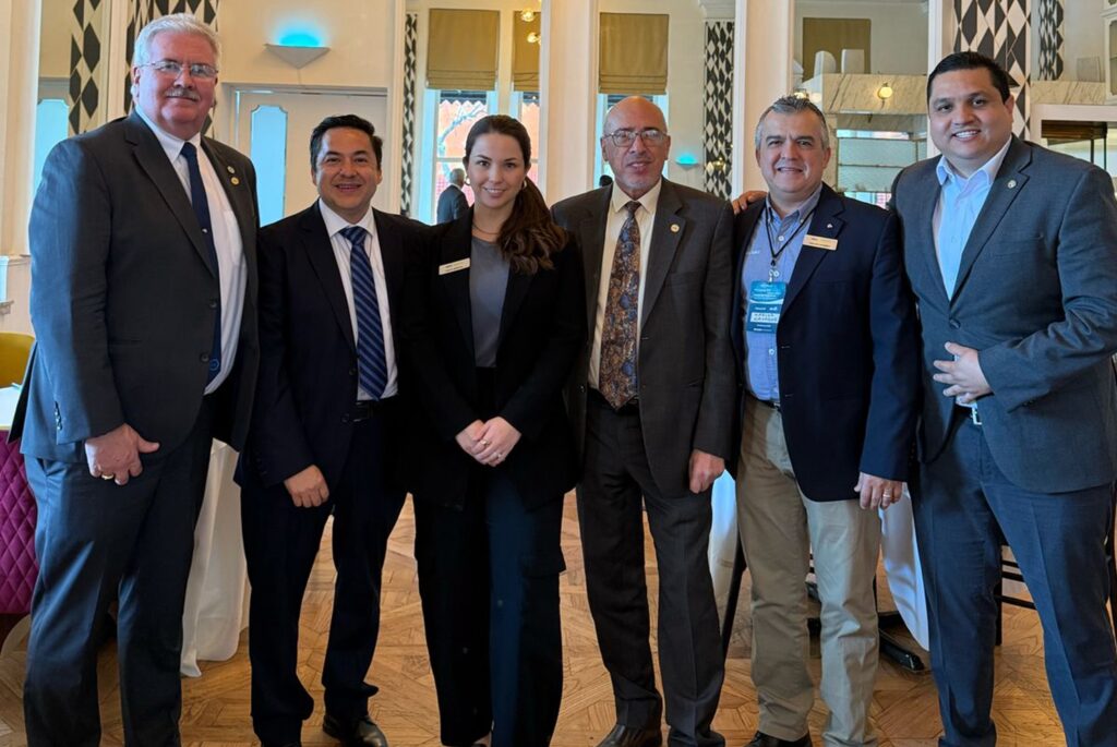 Expositores y presidencia en el sexto Congreso ASHRAE Monterrey